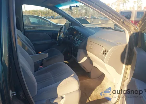 1998 Toyota Sienna Le from USA, damaged, VIN 4T3ZF13C6WU053114